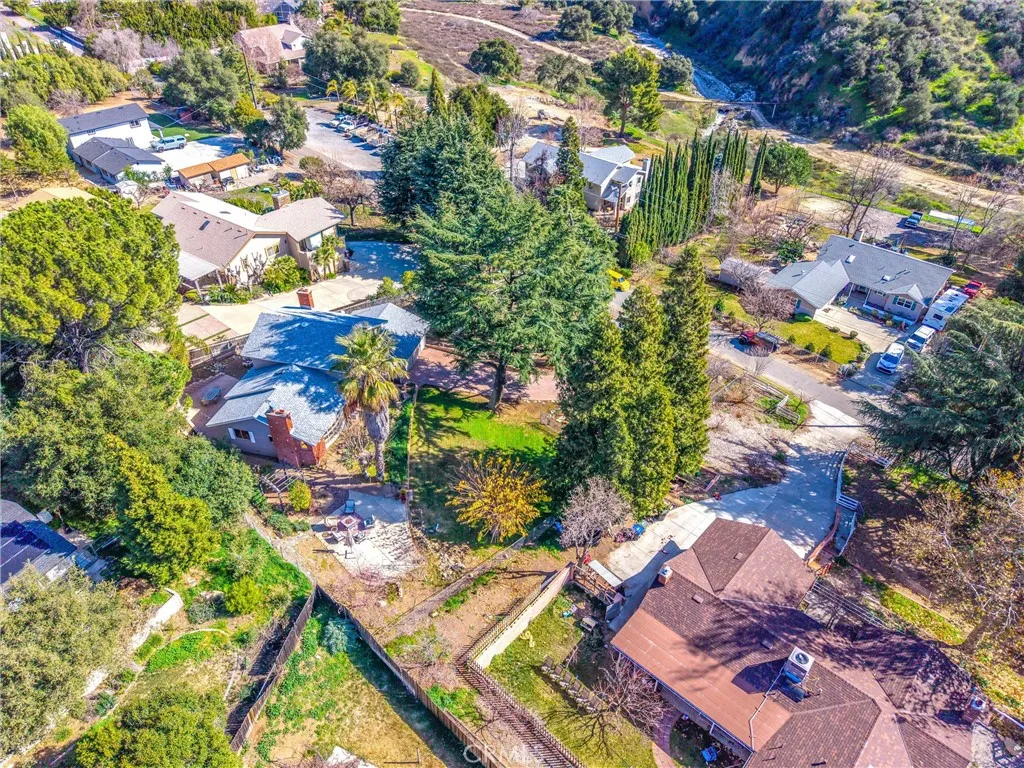 8705 Apple Tree, Cherry Valley, California 92223 home-pic-69