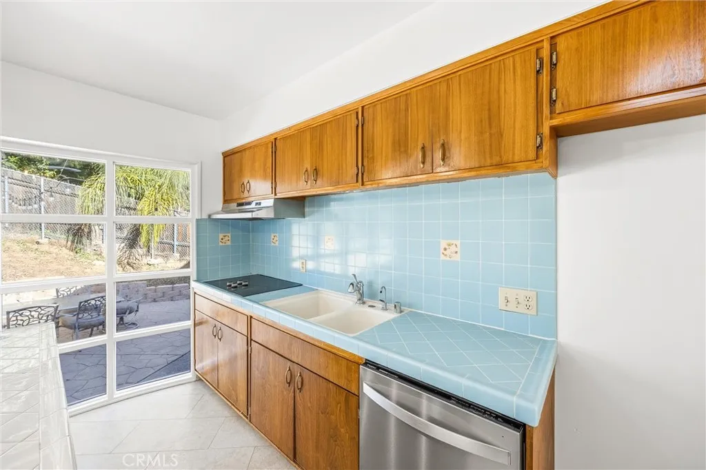 8705 Apple Tree, Cherry Valley, California 92223 home-pic-19
