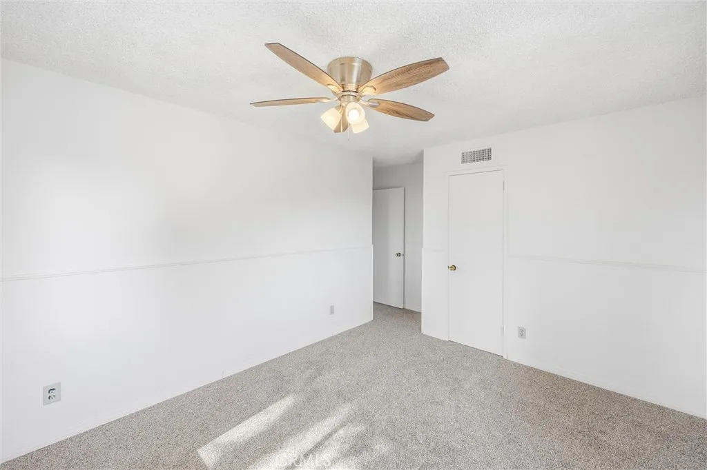 8705 Apple Tree, Cherry Valley, California 92223 home-pic-33