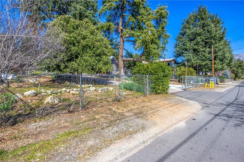 8705 Apple Tree, Cherry Valley, California 92223 home-pic-51