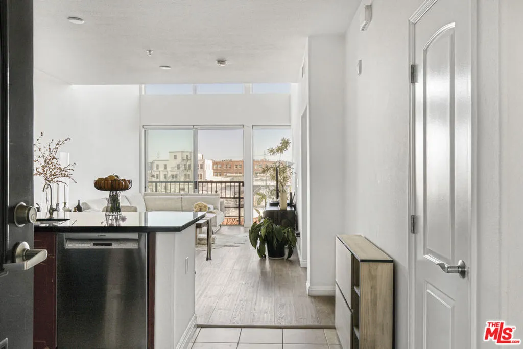 629 Traction Avenue 412, Los Angeles, California 90013 home-pic-4