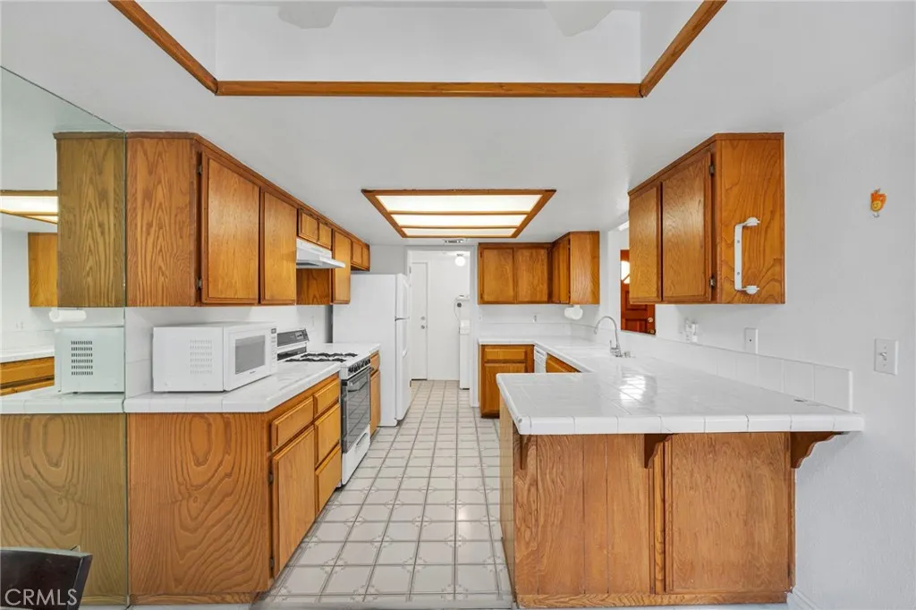 11454 Nautical, Helendale, California 92342 home-pic-13