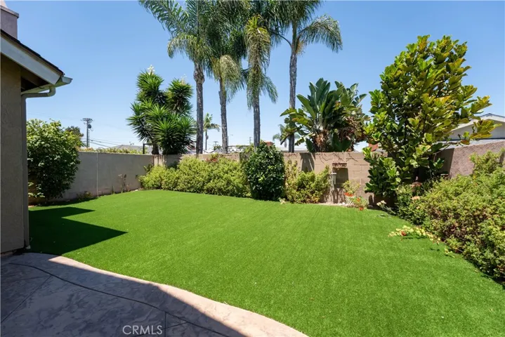 1106 Ridgecrest, Costa Mesa, California 92627