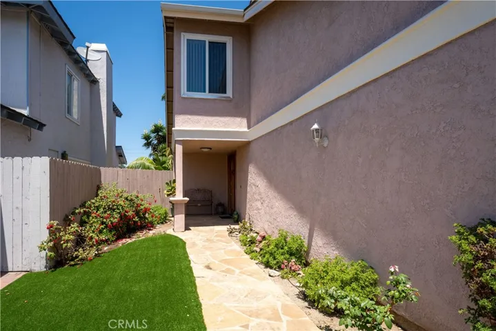 1106 Ridgecrest, Costa Mesa, California 92627