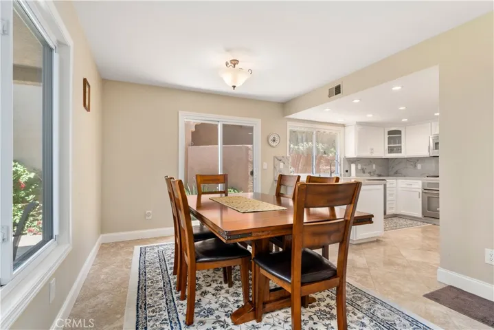 1106 Ridgecrest, Costa Mesa, California 92627