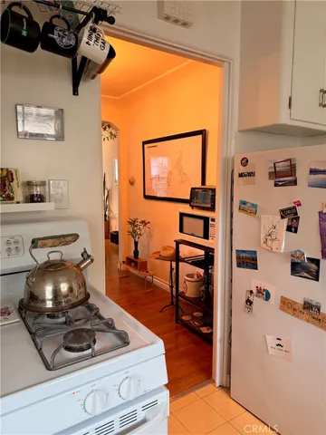 4066 Kitchen