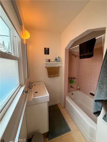 4066 Bathroom