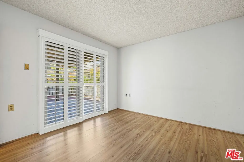 824 Pinetree Circle 14, Thousand Oaks, California 91360 home-pic-13