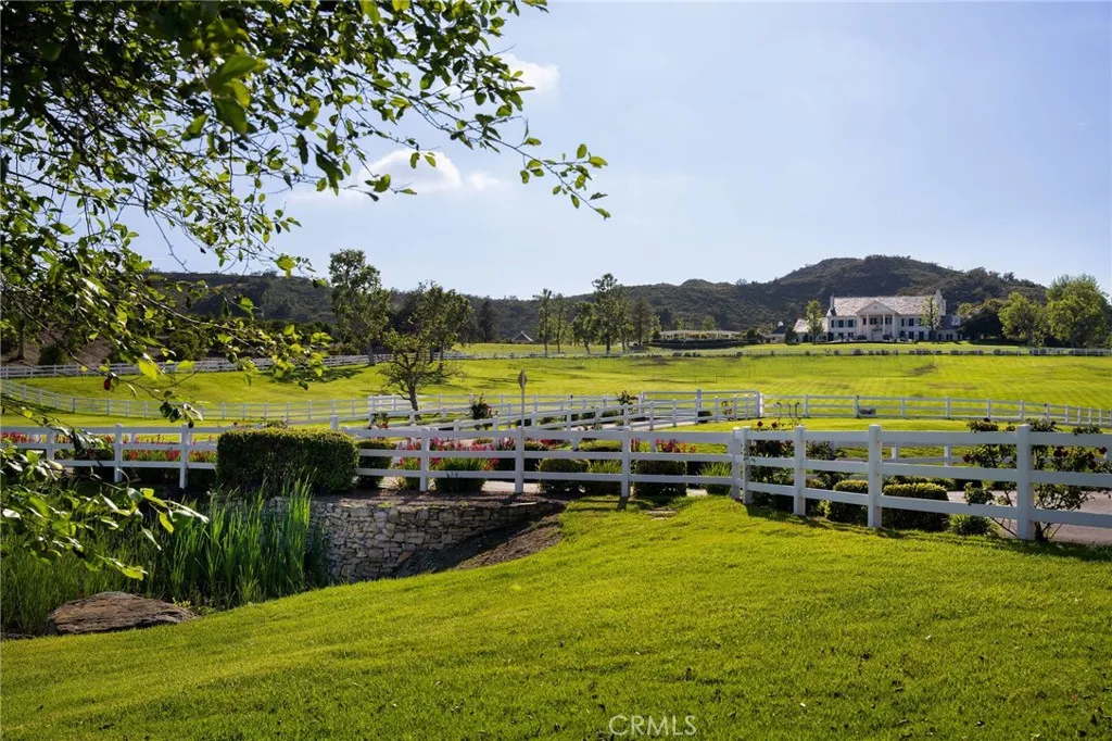 24331 Coto De Caza Drive, Coto De Caza, California 92679 home-pic-22