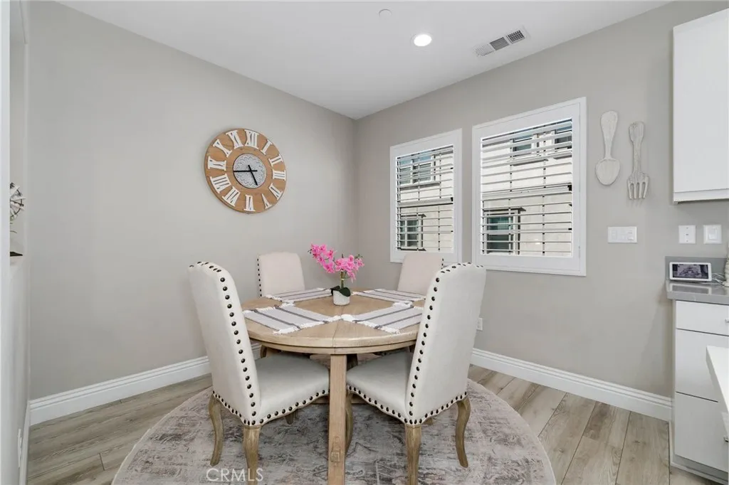 837 Iris Way C, Azusa, California 91702 home-pic-6
