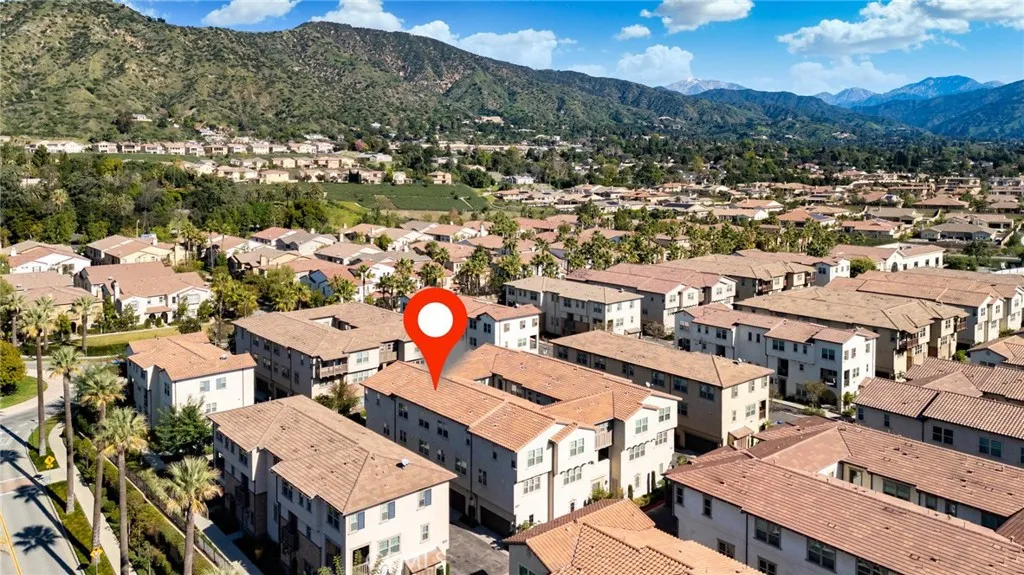 837 Iris Way C, Azusa, California 91702 home-pic-32