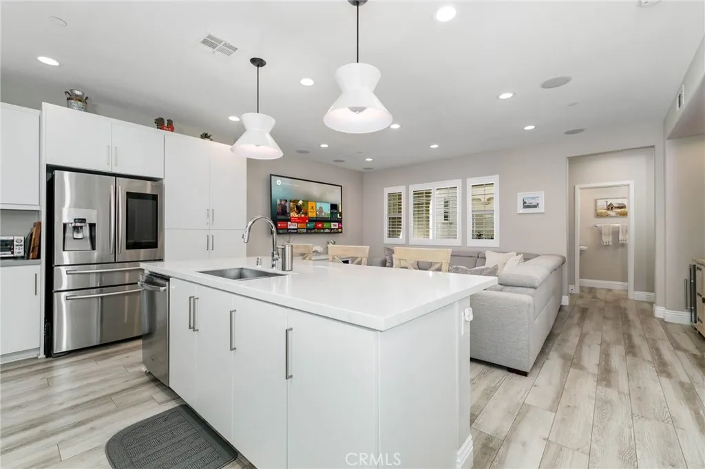 837 Iris Way C, Azusa, California 91702 home-pic-8