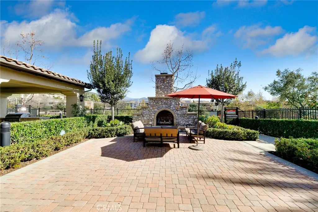 837 Iris Way C, Azusa, California 91702 home-pic-21