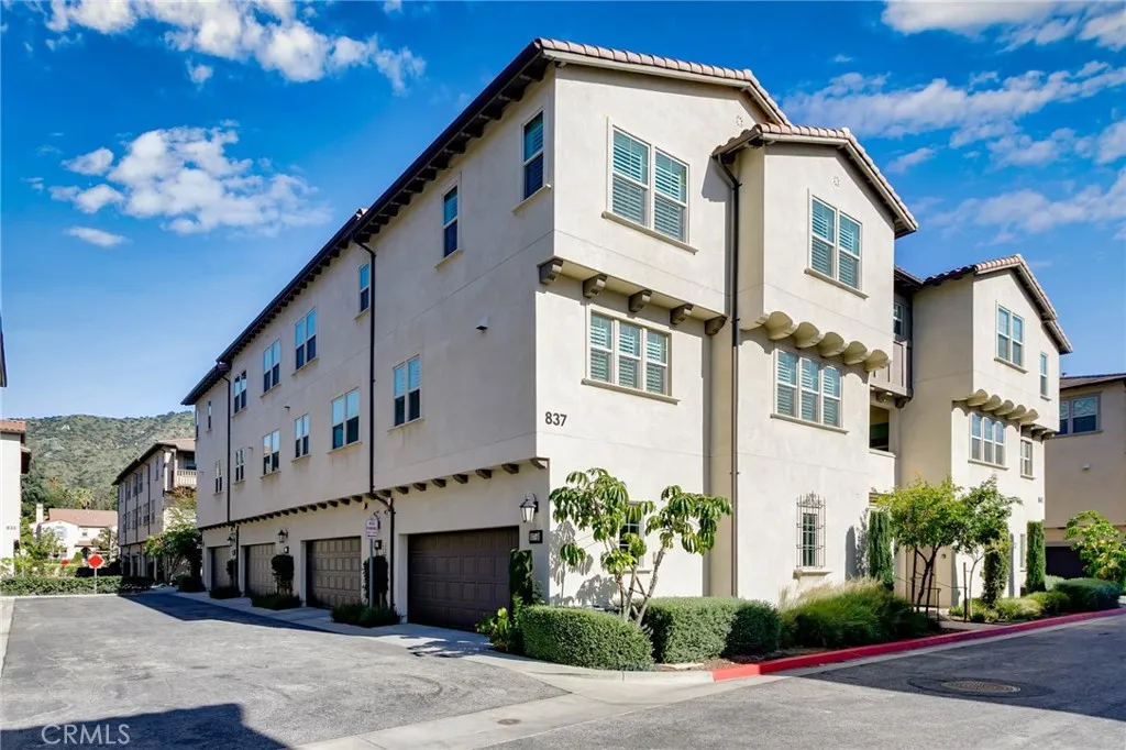 837 Iris Way C, Azusa, California 91702 home-pic-27