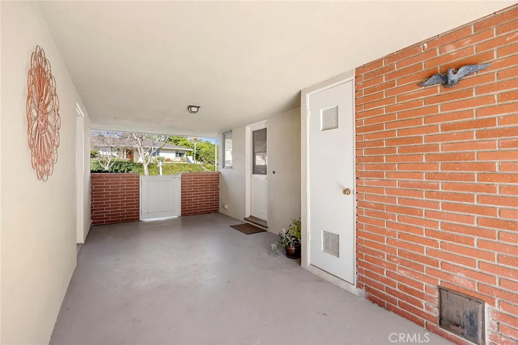 712 Toussau, Fullerton, California 92831 home-pic-39