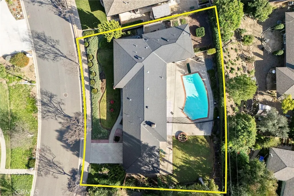 712 Toussau, Fullerton, California 92831 home-pic-49