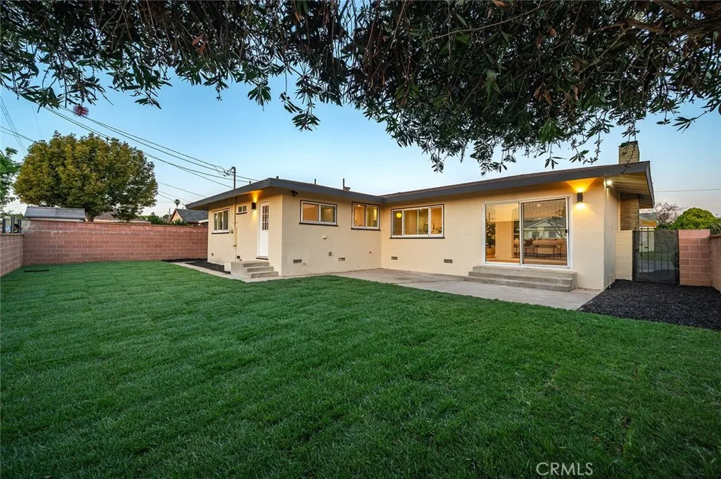 10421 1st Avenue, Inglewood, California 90303 home-pic-24