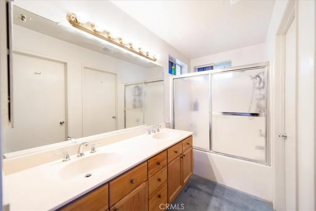 822 Oakhurst Drive, Pomona, California 91767 home-pic-31