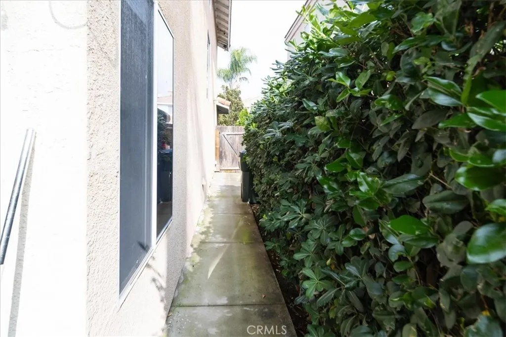 822 Oakhurst Drive, Pomona, California 91767 home-pic-39