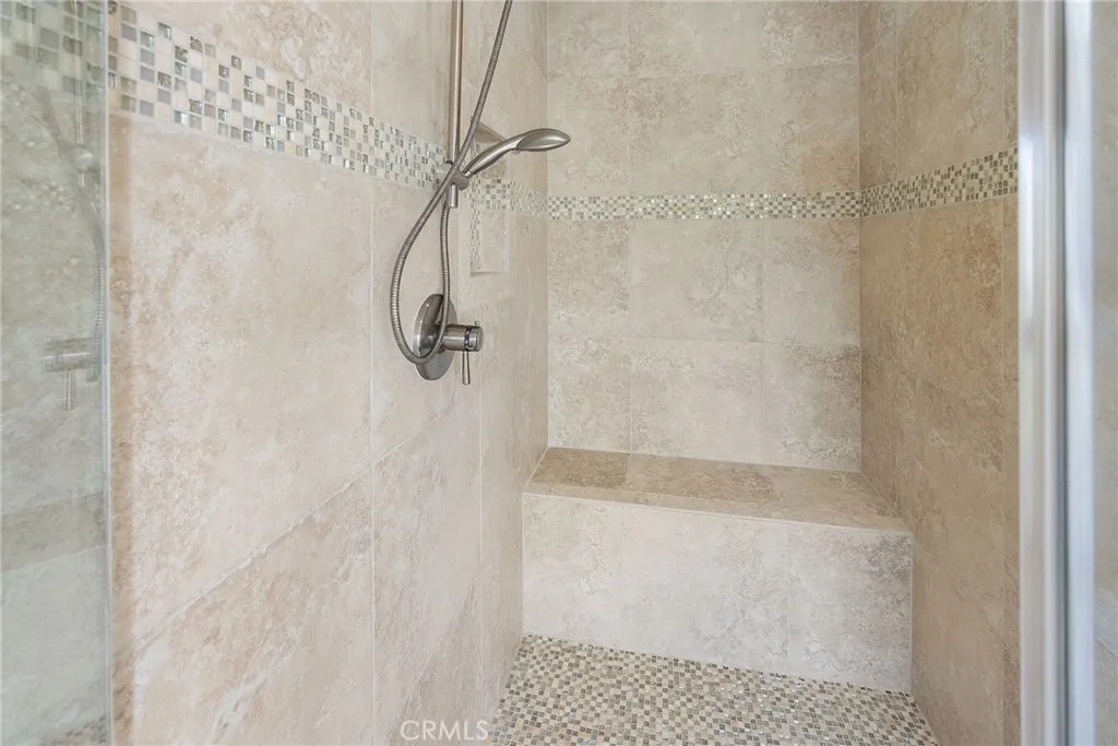 Walk In Shower  Detail