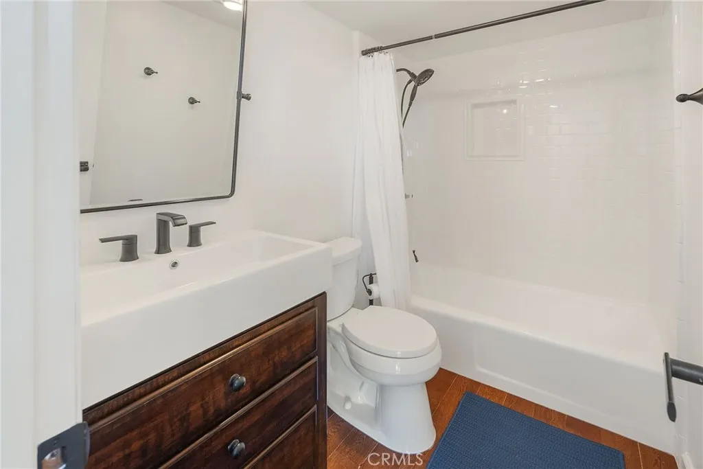Remodeled Full Bathroom on Third Floor