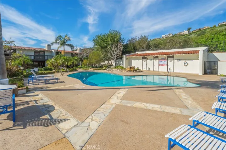 Seahill Homeowners Association is a small collection of 20 Attached Single Family Homes with great amenities easily shared.
