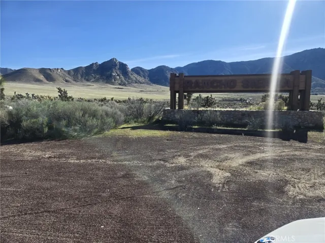 Entrance into Rancho Sierra Community
