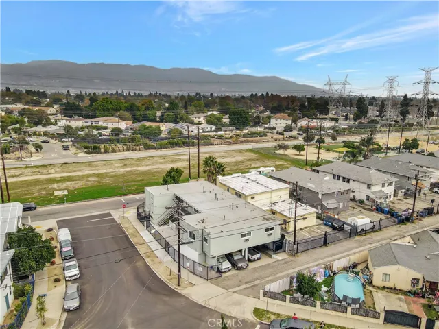 5887 Whitnall, North Hollywood, California 91601