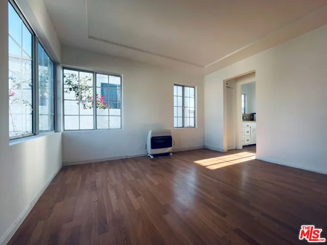 2016 20th Street B, Santa Monica, California 90404
