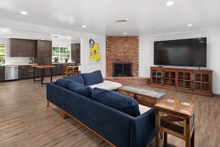 current living room layout