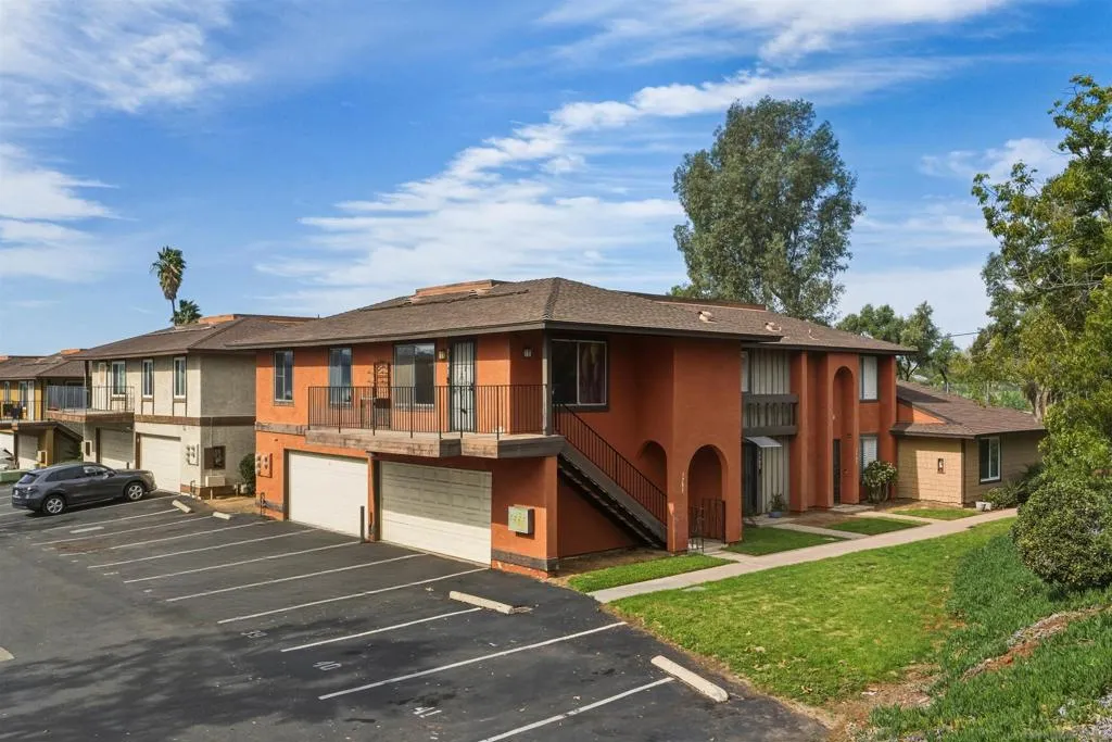1701 Summertime Dr., El Cajon, California 92021 home-pic-14
