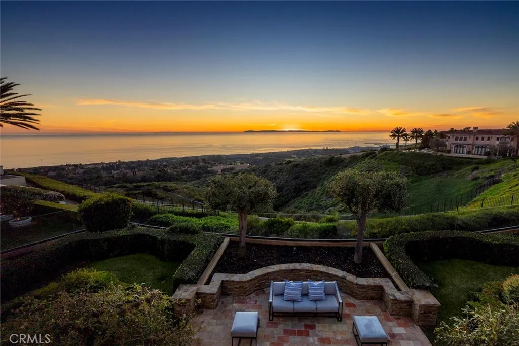 2 Channel Vista, Newport Coast, California 92657 home-pic-25