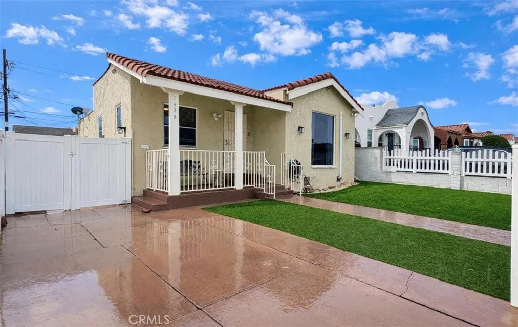 1428 W 91st, Los Angeles, California 90047 home-pic-1