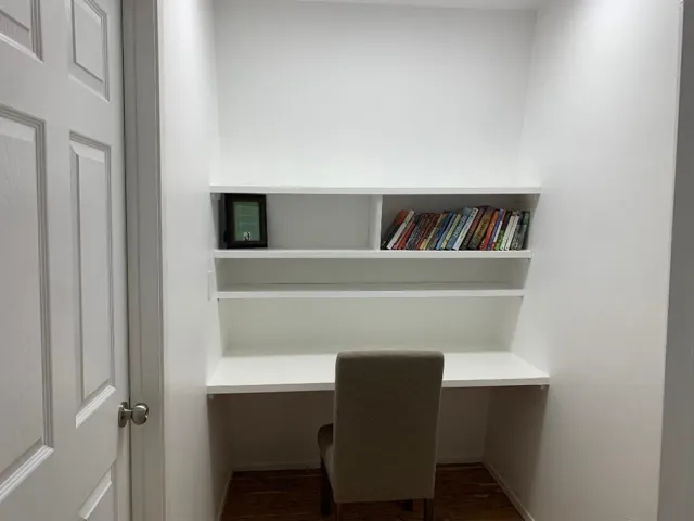 desk next to masterbedr