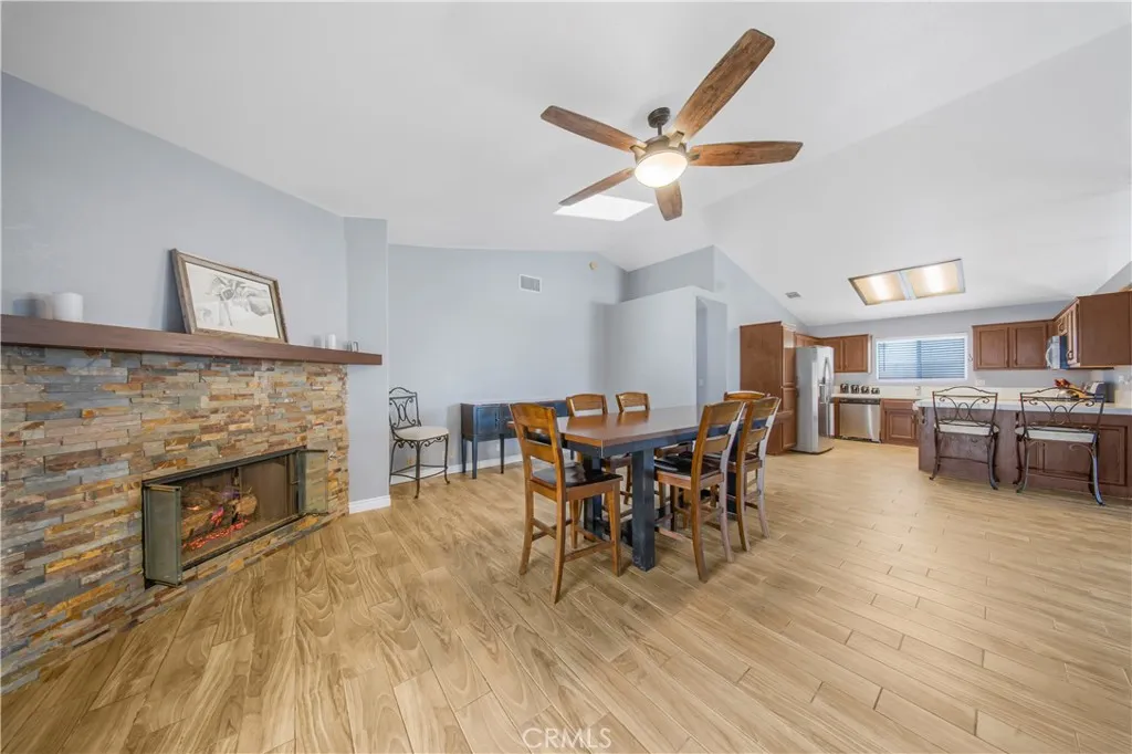 1509 Lucerne, Hemet, California 92544 home-pic-13
