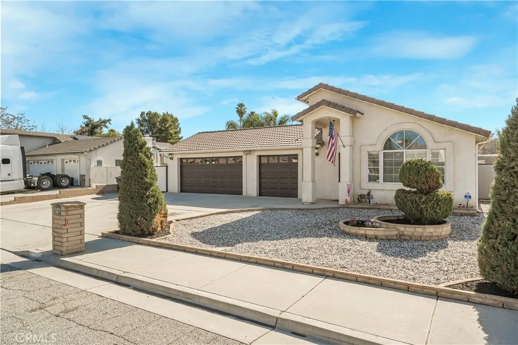 1509 Lucerne, Hemet, California 92544 home-pic-3