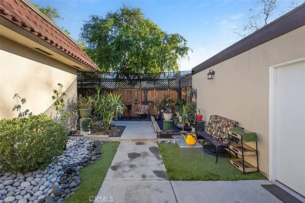 1415 N Greenhaven, Anaheim, California 92801 home-pic-16