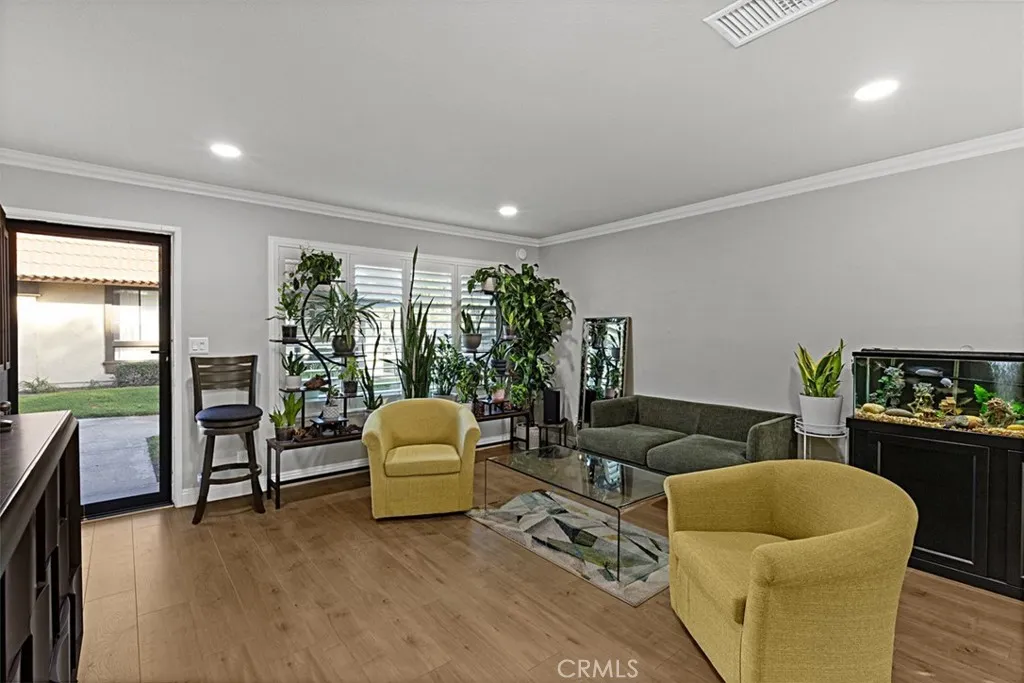1415 N Greenhaven, Anaheim, California 92801 home-pic-3