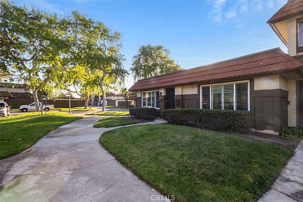 1415 N Greenhaven, Anaheim, California 92801 home-pic-1
