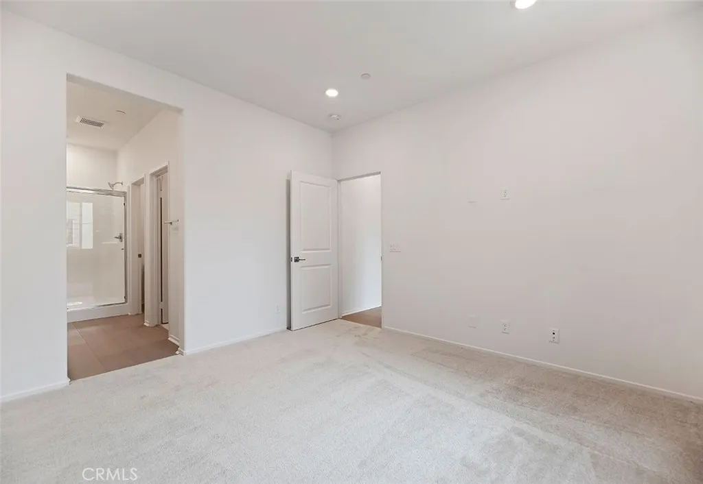 16121 Spicebush Lane, Chino, California 91708 home-pic-6