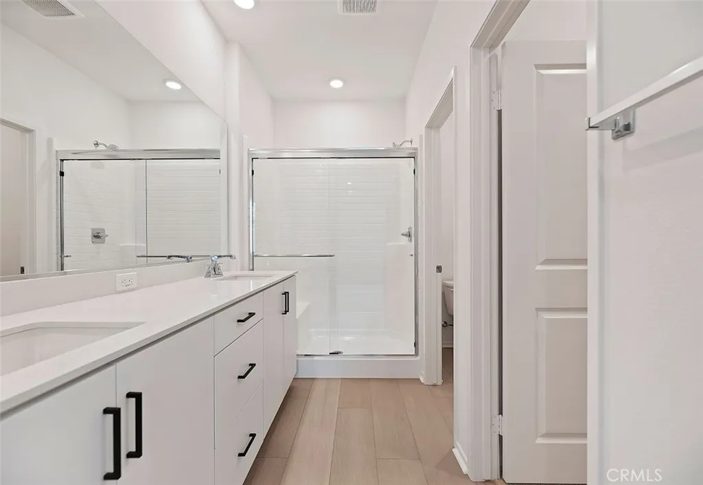 16121 Spicebush Lane, Chino, California 91708 home-pic-8