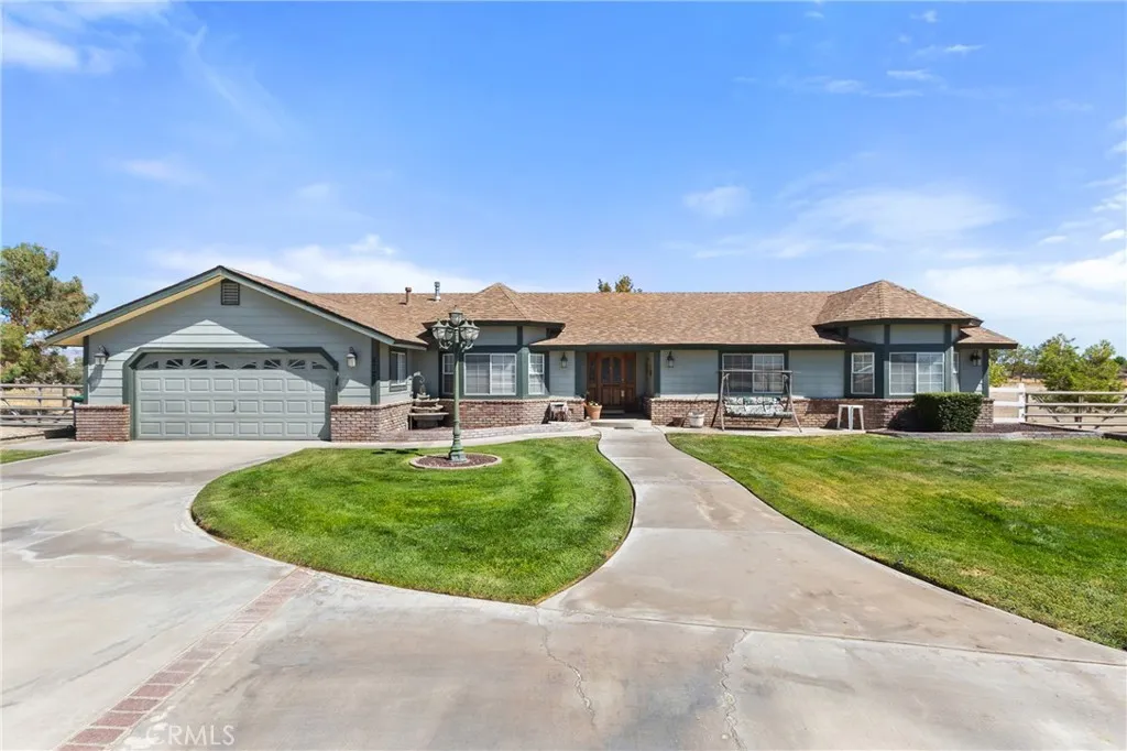 8727 W Avenue E12, Lancaster, California 93536 home-pic-4