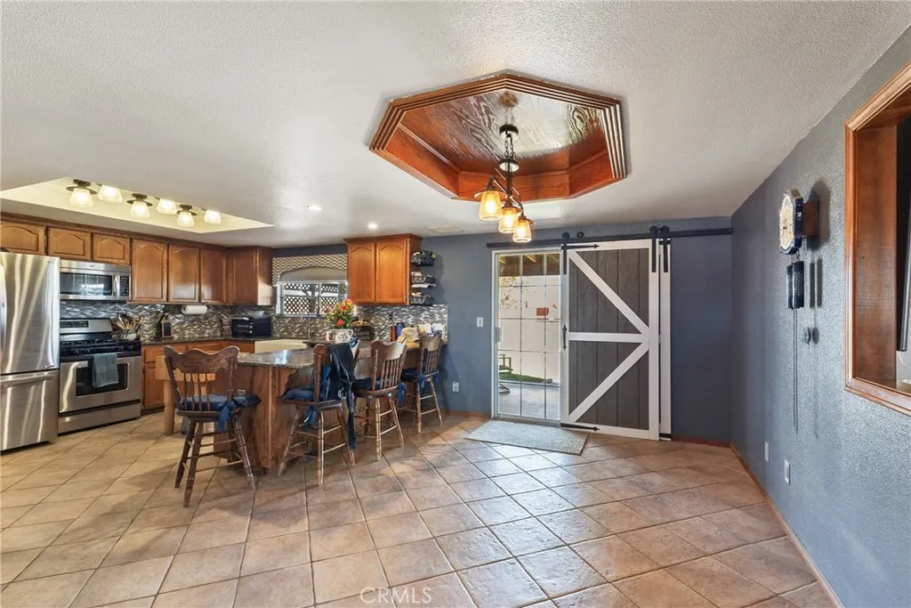 8727 W Avenue E12, Lancaster, California 93536 home-pic-21