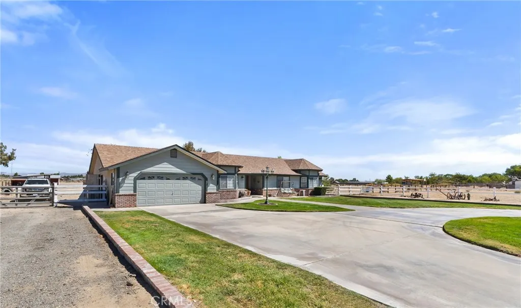 8727 W Avenue E12, Lancaster, California 93536 home-pic-5
