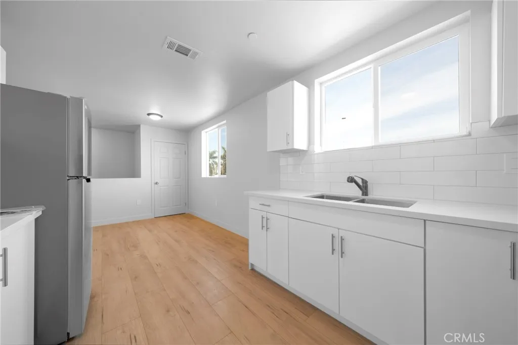 236 W 84th, Los Angeles, California 90003 home-pic-27
