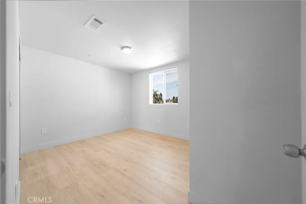 236 W 84th, Los Angeles, California 90003 home-pic-19