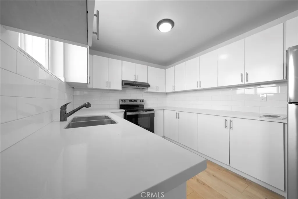 236 W 84th, Los Angeles, California 90003 home-pic-26