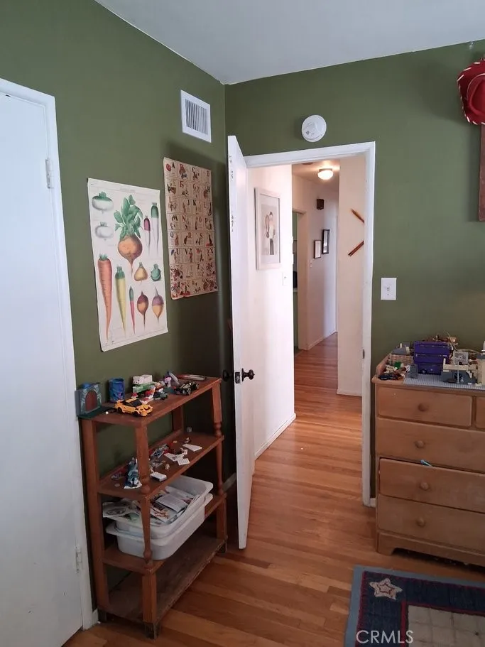 616 N Lincoln Street, Redlands, California 92374 home-pic-16