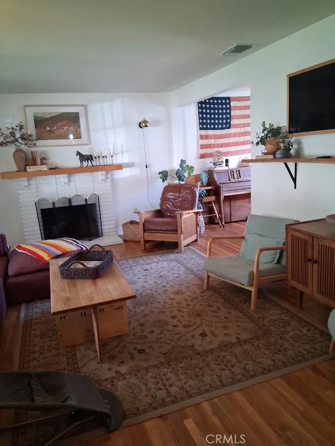 616 N Lincoln Street, Redlands, California 92374 home-pic-3