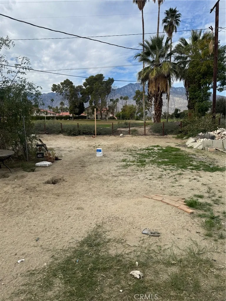 1875 Lawrence, Palm Springs, California 92264 home-pic-3